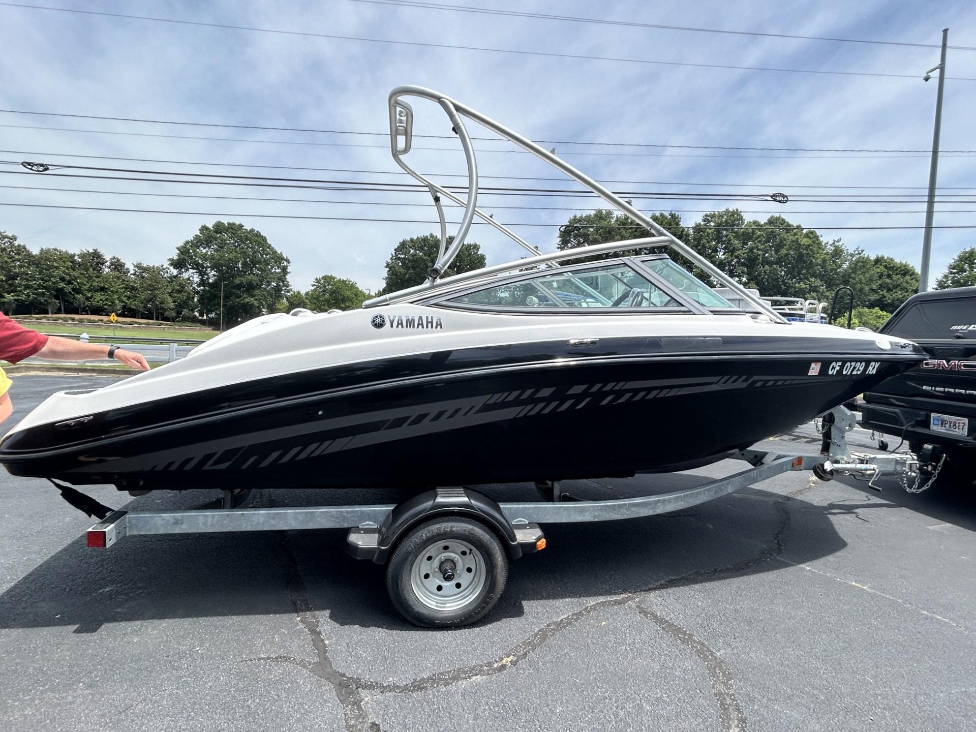 2014 Yamaha Boats AR190