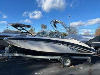 2017 Yamaha Boats AR 190